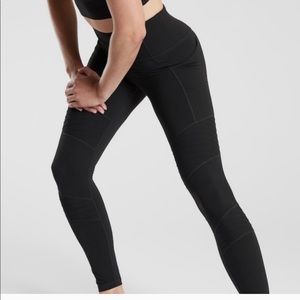 NWT Athleta Inclination Moto Tights in Black